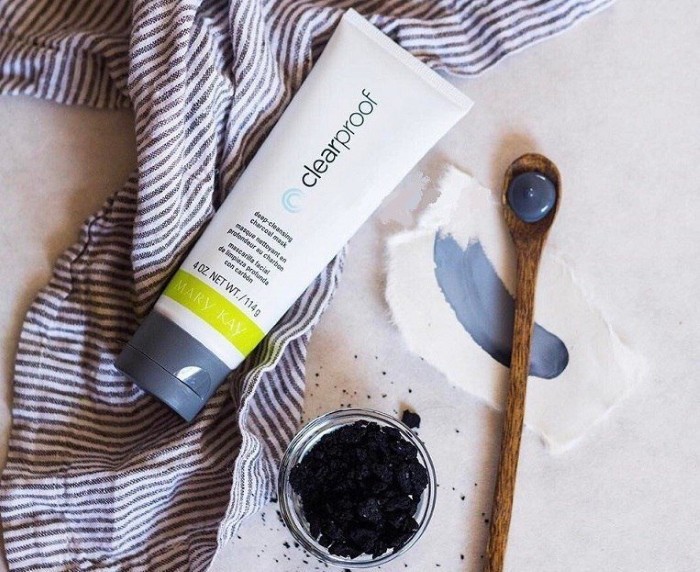 Charcoal and gelatin mask for blackheads. Recipe, reviews