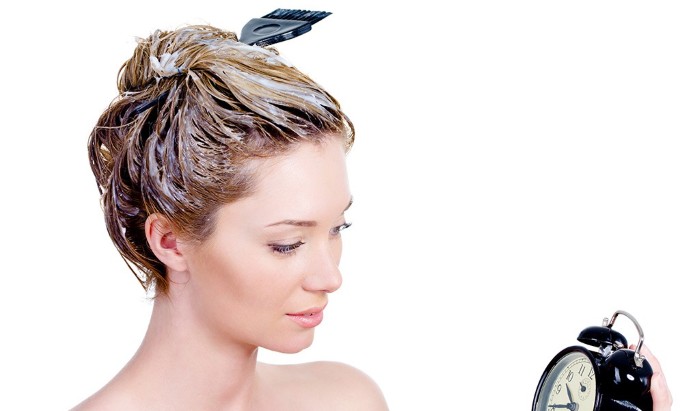 Éclaircissement des cheveux avec des remèdes populaires à la maison