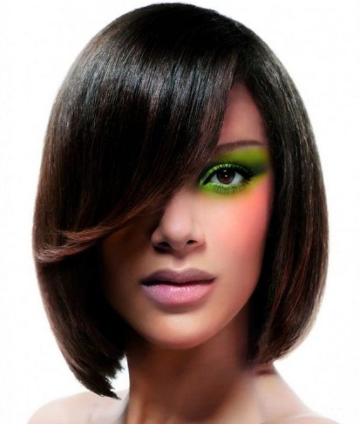 Shoulder-length haircuts. Fashionable and beautiful women's hairstyles for medium hair with and without bangs. A photo