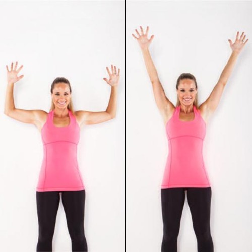 การออกกำลังกายสำหรับหลังท่าทางของผู้หญิงที่มี osteochondrosis, scoliosis, ไส้เลื่อน ฝึกทั้งที่มีและไม่มีดัมเบลที่บ้าน