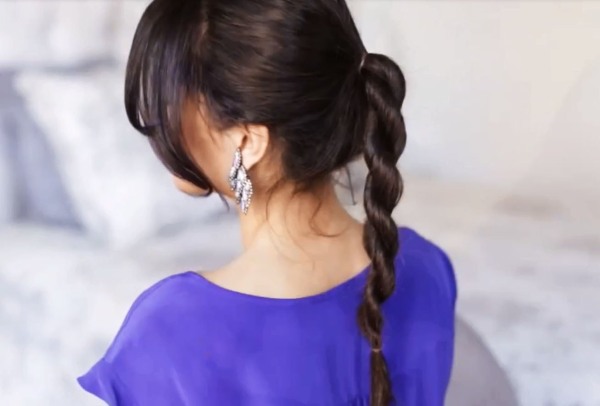 Fryzury na długie włosy krok po kroku. Zdjęcie pięknych prostych fryzur z grzywką i bez, wieczór i wesele