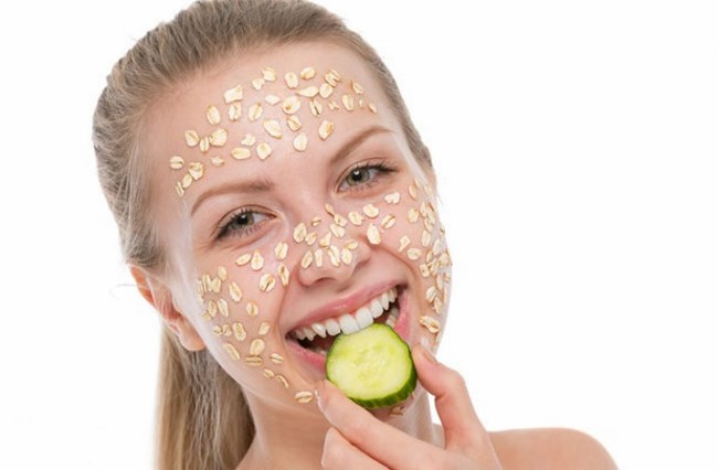 Oatmeal face mask for wrinkles, acne. Simple recipes at home