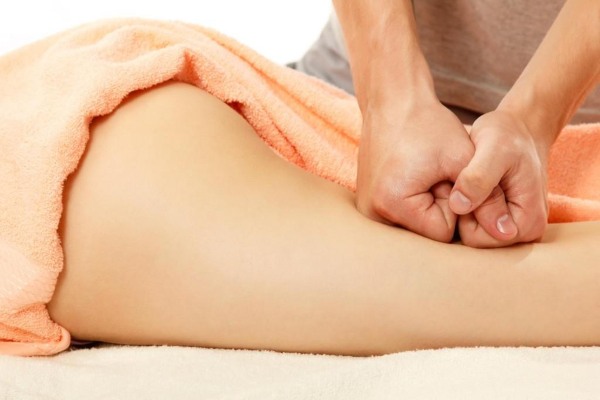 Антицелулитна масажа код куће. Како учинити мршављење стомака, ногу, задњице и других делова тела. Корак по корак упутства са фотографијом