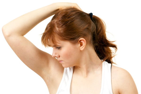 Causes i tractament de la sudoració severa de les aixelles a les dones. Com eliminar la sudoració amb remeis populars