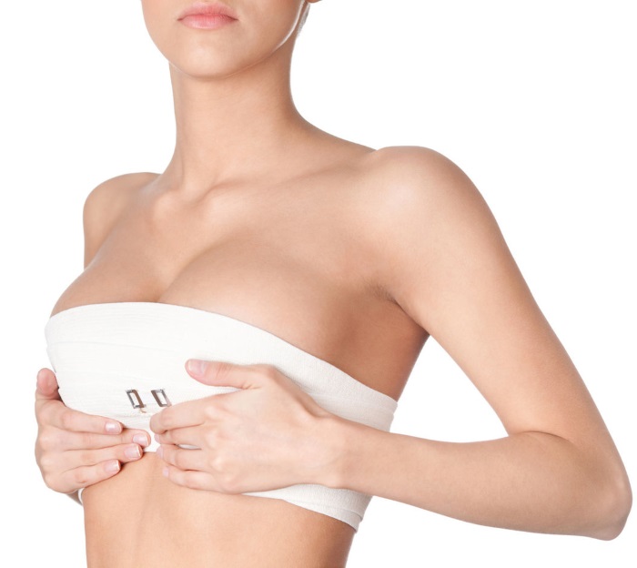 Εμφυτεύματα στήθους - τύποι, εγκατάσταση, κόστος και φωτογραφίες πριν και μετά τη μαστοπλαστική