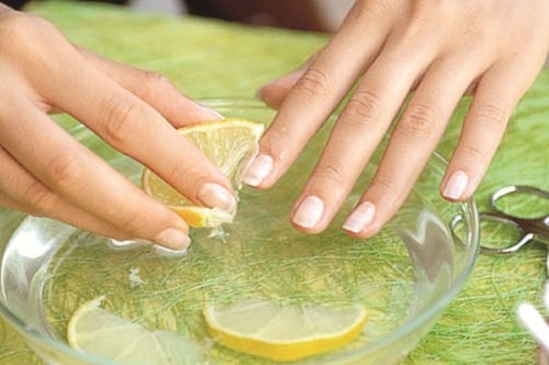 Mascarillas para fortalecer las uñas en casa. Métodos y recetas populares, vitaminas.