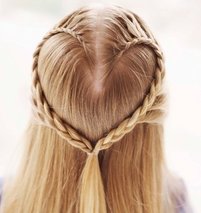 Υφαντικές πλεξούδες για μακριά μαλλιά - όμορφες, ελαφριές και ασυνήθιστες επιλογές για ύφανση μπούκλες για κορίτσια και κορίτσια