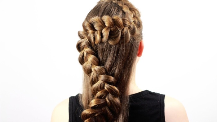 Υφαντικές πλεξούδες για μακριά μαλλιά - όμορφες, ελαφριές και ασυνήθιστες επιλογές για ύφανση μπούκλες για κορίτσια και κορίτσια