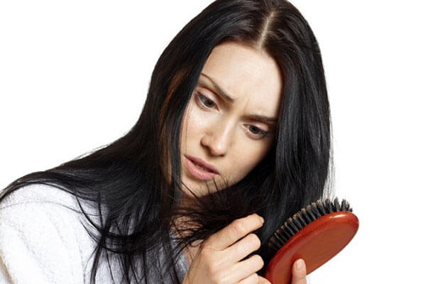 Πώς να φροντίσετε σωστά τα μαλλιά σας έτσι ώστε να μεγαλώνει γρηγορότερα, να μην πέφτει, μετά την ευθυγράμμιση, botox, επισήμανση, περμανάντ