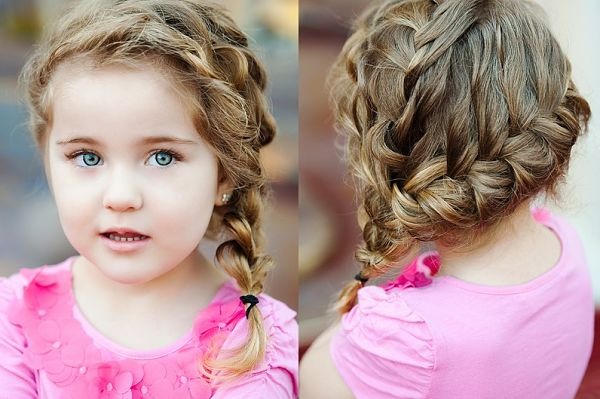 Mooie kapsels met kort haar voor meisjes naar school, kleuterschool, eenvoudig in 5 minuten, vlechten, instructies met foto's