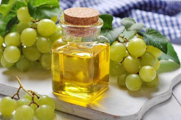 Olej z pestek winogron. Właściwości i receptury do zastosowania w kosmetologii i medycynie tradycyjnej