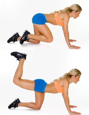 Exercices pour amincir les jambes et les hanches en une semaine pour les femmes avec des haltères, des poids, avec un élastique, du fitball
