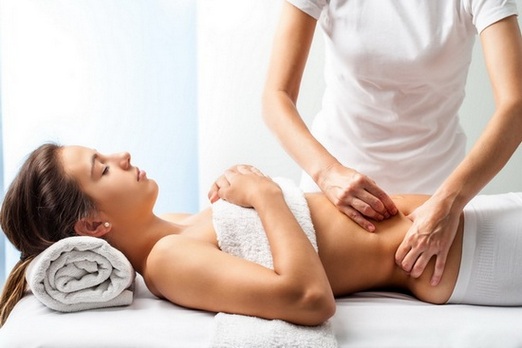 Како себи направити антицелулитну масажу код куће помоћу вакуумских конзерви, меда, стомака