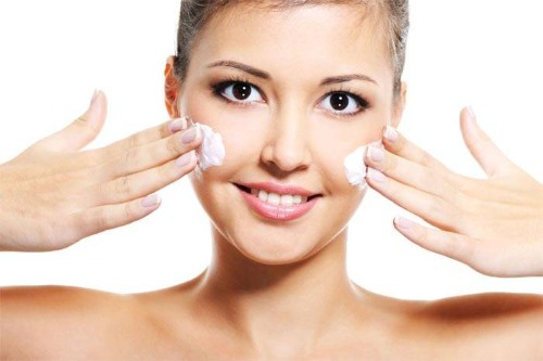 Radevit-Creme für die Haut von Gesicht, Lippen, Händen und Falten. Gebrauchsanweisung