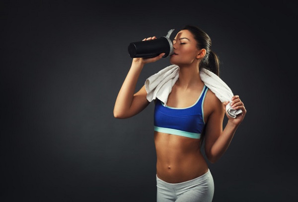 Nutrition sportive de perte de poids pour les femmes: brûleurs de graisse, acides aminés, protéines, protéines