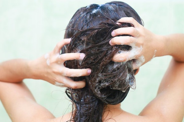 Бразилско исправљање косе Бразилско испухивање: рестаурација кератином, серум за заглађивање Цоцоцхоцо. Прегледи и цене