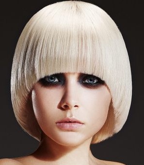 Tagli di capelli da donna per capelli corti. Novità 2020, foto con nomi, alla moda e creative