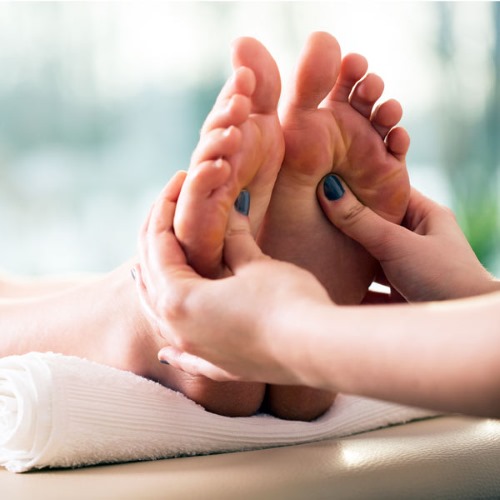 Technique de massage des pieds: règles et leçons vidéo. Apprendre en images avec des explications: thaï, chinois, spot