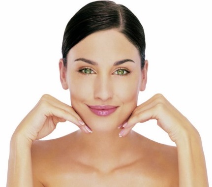 Evelyn Creme für Gesicht und Körper mit Hyaluronsäure. Gebrauchsanweisung, Bewertungen