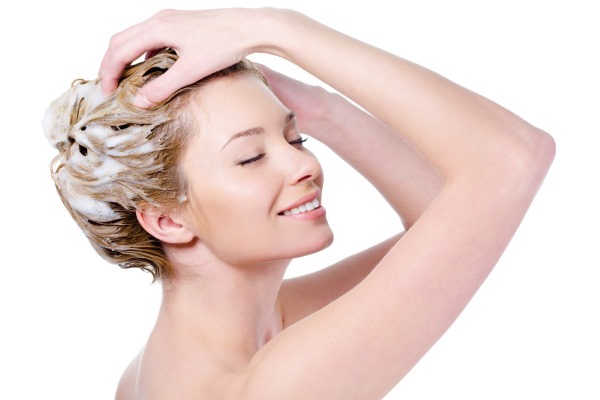 Vitamina B12 pura para el cabello, ampollas: uso externo, preparación de mascarillas. Significa cianocobalamina, pirodoxina, bálsamo de miel