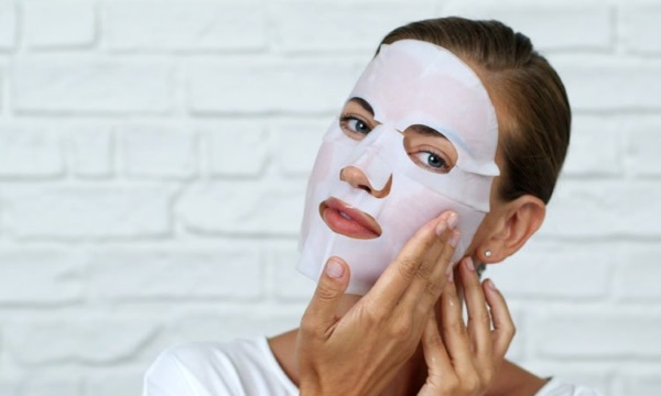 Collagène pour le visage, le cou et le décolleté. Cosmétiques: gels, crèmes, sérums, shampoing, masque. Comment utiliser capsule, liquide, buvable