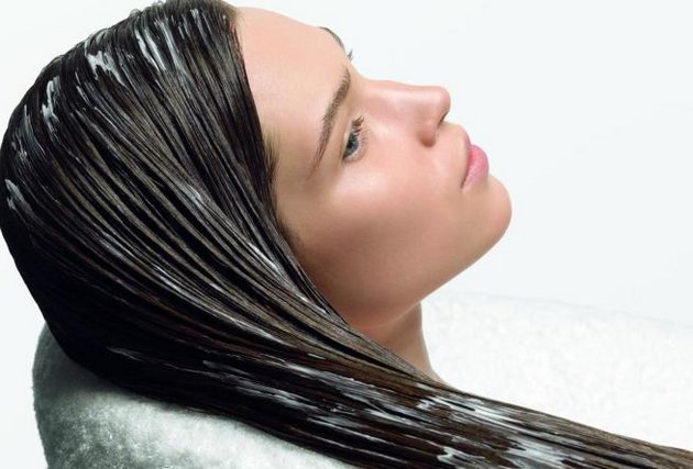Protecció tèrmica del cabell contra la planxa: esprai, loció, oli, nata. Valoració de les millors eines i ressenyes