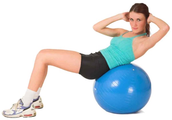 Övningar för den nedre pressen för tjejer hemma, i ett gym med en rulle, ett hjul, på en horisontell bar, statisk