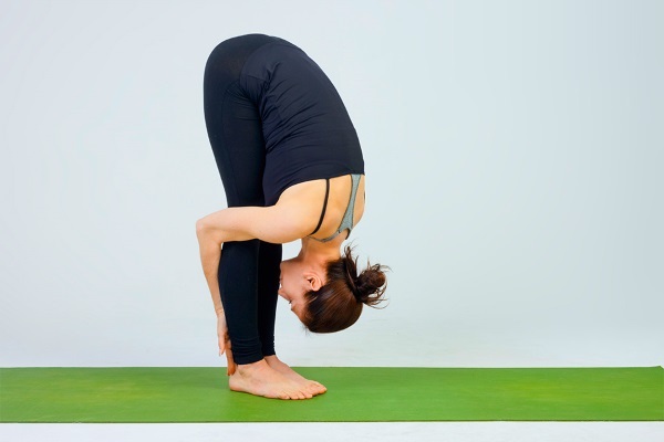 Yoga pour le dos et la colonne vertébrale: caractéristiques, indications et contre-indications, une série d'exercices simples, les meilleures asanas. Vidéo pour les débutants
