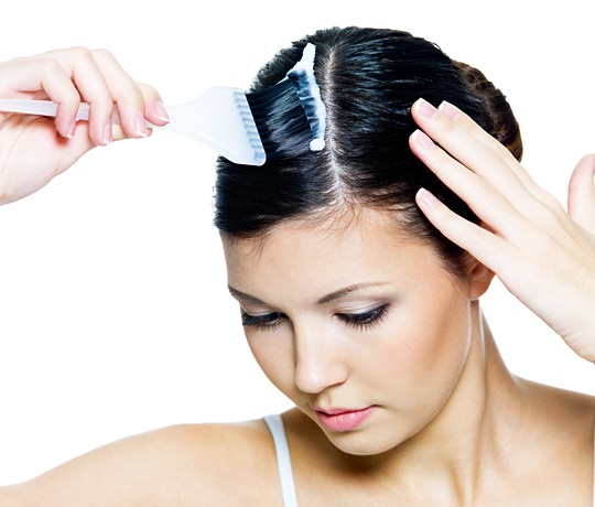 Extension de cheveux de bande: avantages et inconvénients, critiques, conséquences, prix. Correction et soins