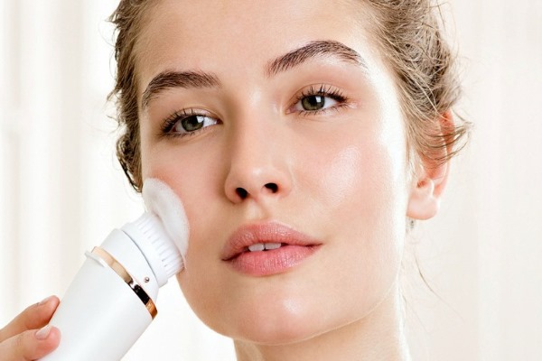 Cuidados com a pele oleosa: diariamente, verão, inverno. Características do uso de remédios cosméticos profissionais e populares