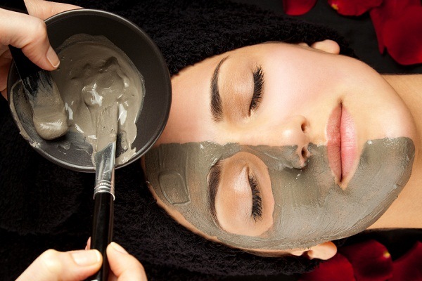 Bodyagu per a la cara per contusions, acne, taques envellides. Instruccions, receptes d’ús, resultats i fotos