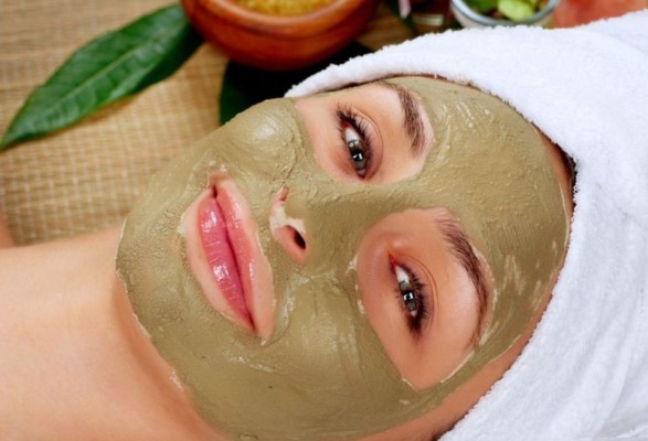 Bodyagu pour le visage contre les ecchymoses, l'acné, les taches de vieillesse. Instructions, recettes d'utilisation, résultats et photos