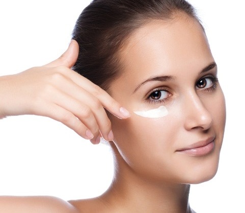 Solcoseryl w kosmetologii do twarzy od zmarszczek, siniaków pod oczami. Instrukcje użytkowania, recenzje kosmetologów