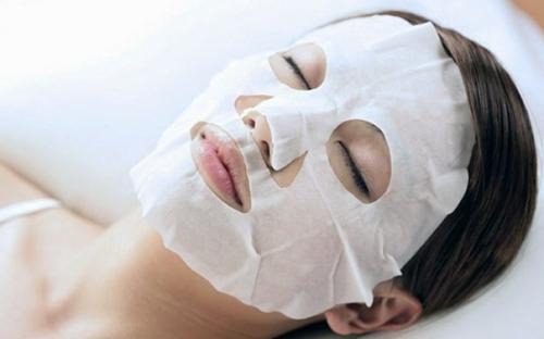 Hautpflegeprodukte für das Gesicht: Kosmetik, Folk, Pharmazie, Hygiene