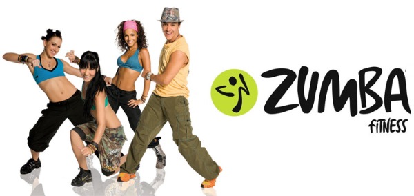 Zumba fitness. Bantningsdanslektioner, aerobics-program: Strong, Aqua, Step. Video
