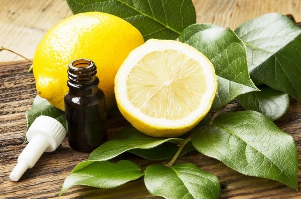 Olio di limone per capelli. Beneficio, applicazione in shampoo per chiarificazione, crescita, densità