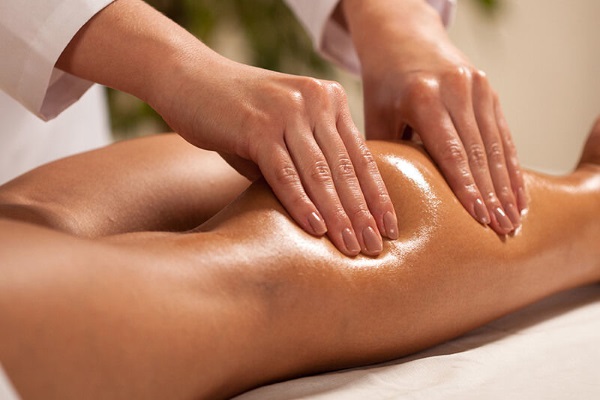 Massage manuel de drainage lymphatique.Avantages, comment faire comme chez soi