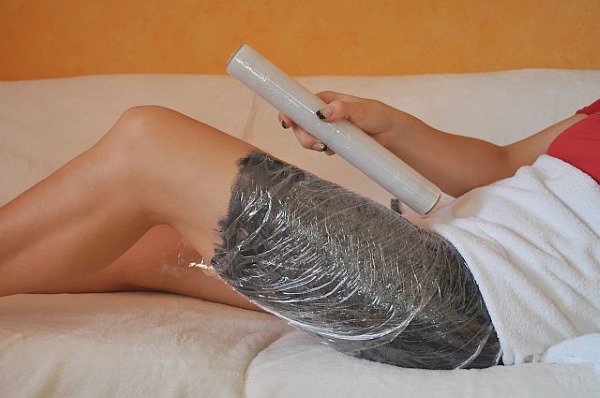 How to do an anti-cellulite wrap at home. Recipes