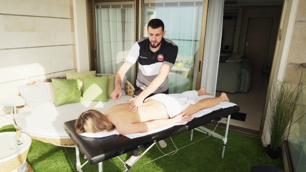 Антицелулитна масажа абдомена. Како то учинити, професионални видео водичи, пре и после фотографија