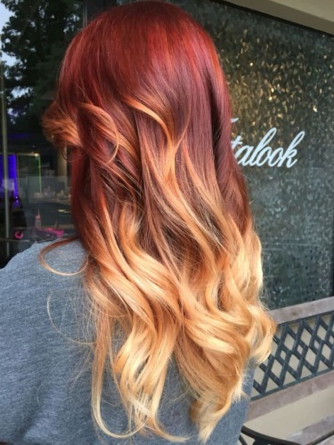 Ombre vermell per a cabells foscos, llargs i llargs. Foto, instruccions de tinció