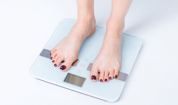 Cân nặng tối ưu cho một người phụ nữ. Chiều cao và độ tuổi, chỉ số khối cơ thể, công thức tính