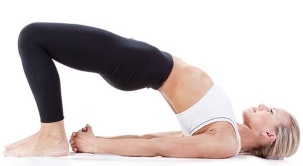 Enkle yogaøvelser for nybegynnere, for vekttap, rygg og ryggrad