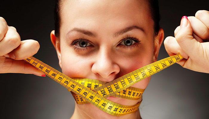 Penurunan berat badan yang melampau sebanyak 5-10 kg dalam seminggu di rumah